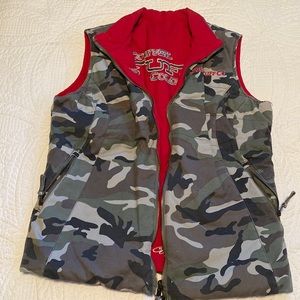 New Cowgirl Tuff reversible vest. Size Large.